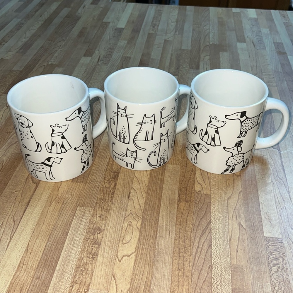 Set of 3 Cat and Dog Coffee Mugs BNWT
